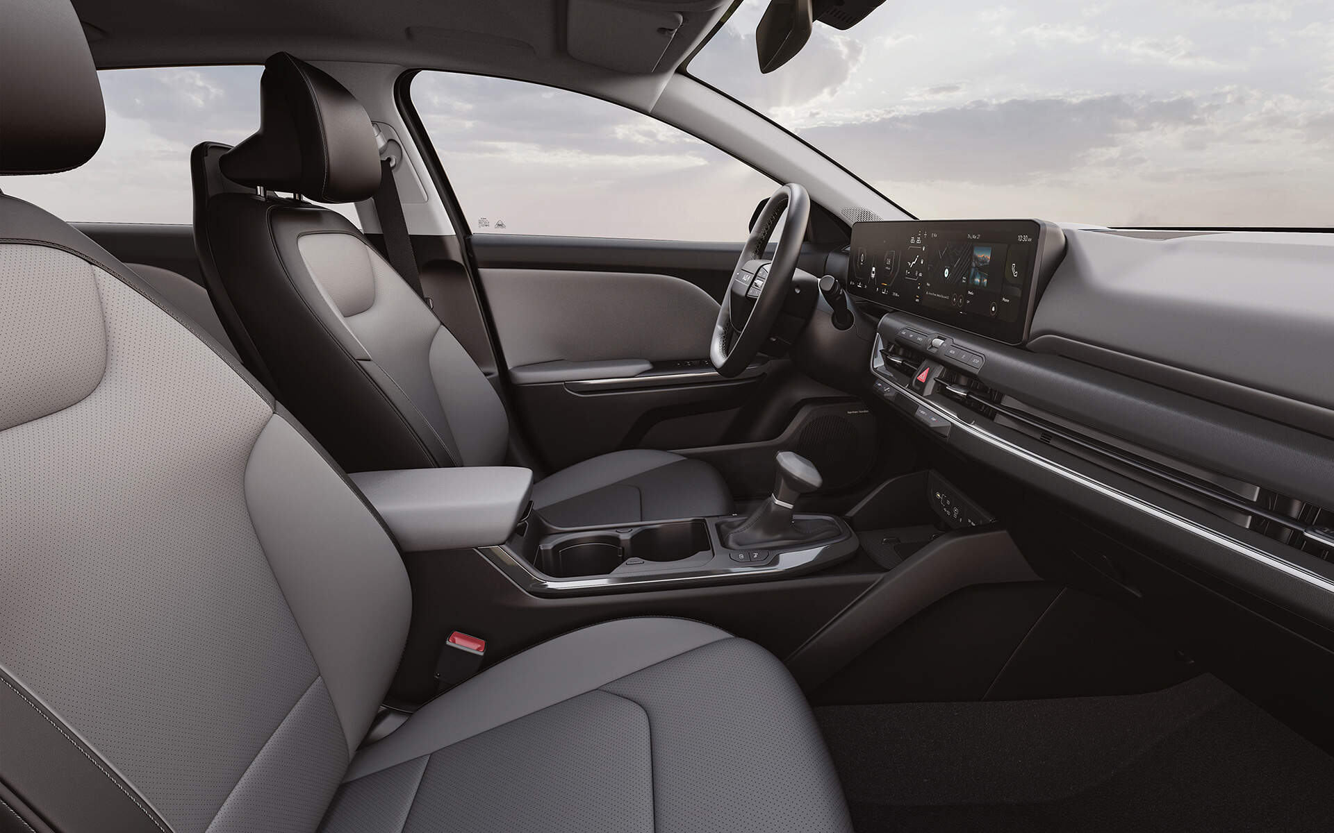 k4-25my-wide-interior-17
