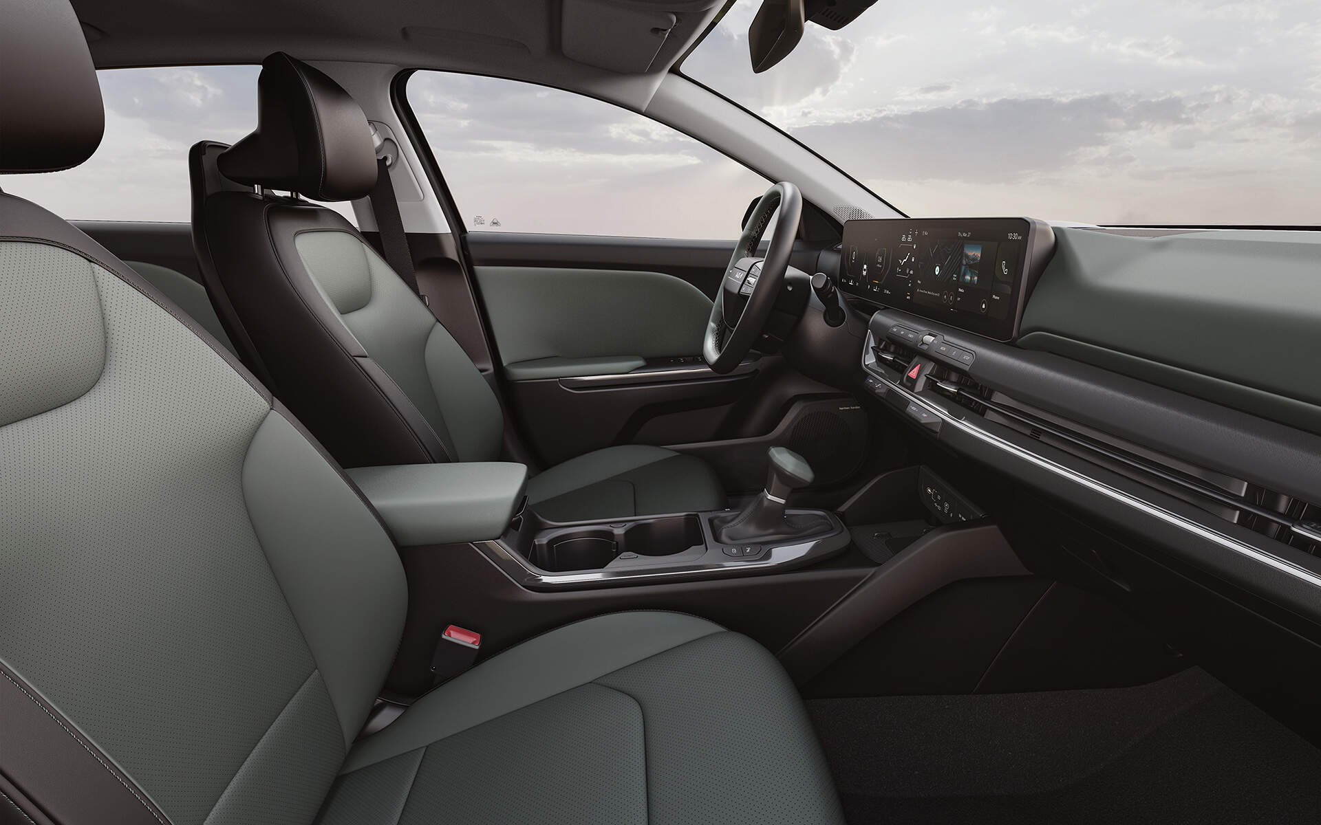 k4-25my-wide-interior-21